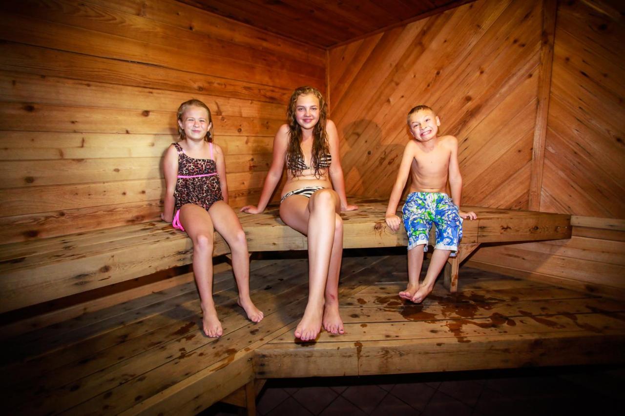 Aloha Beach Resort Wisconsin Dells Exterior foto